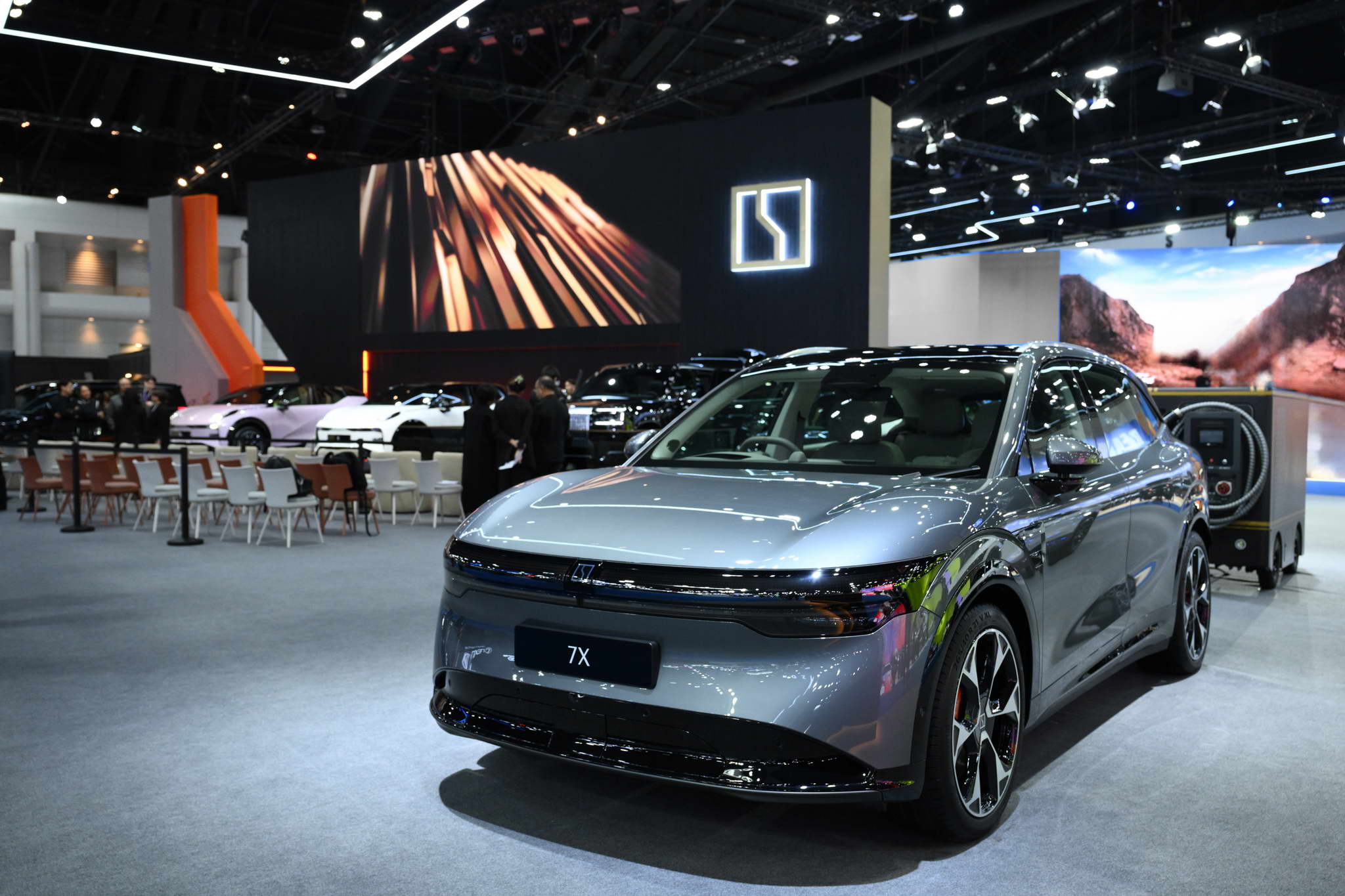 A ZEEKR új fejezetet nyit a luxus elektromos mobilitásban a „ZIGNATURE SANCTUARY” koncepcióautóval érkezik a Bangkok Motor Showra